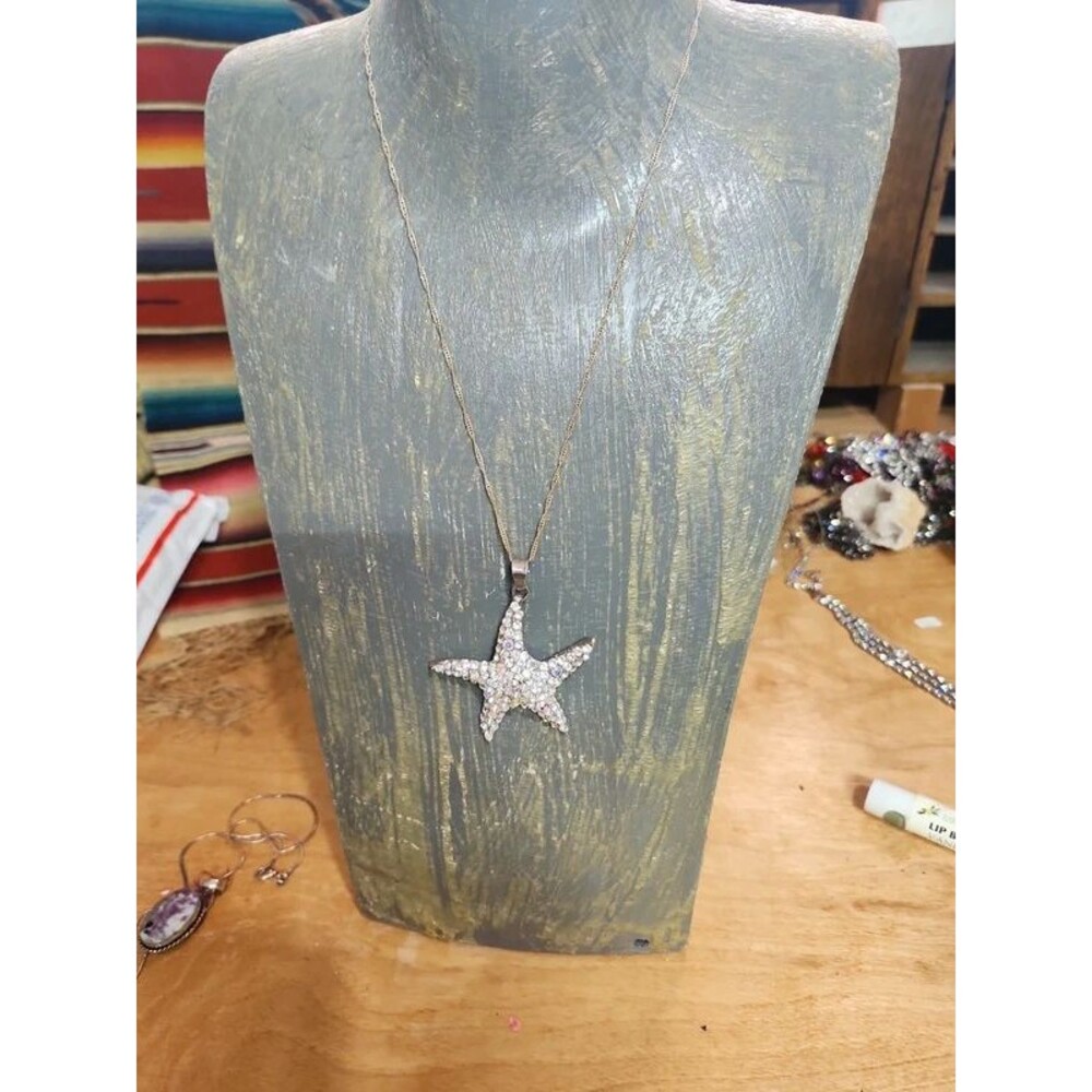 Cookie Lee nothing says summer like a crystal starfish  necklace